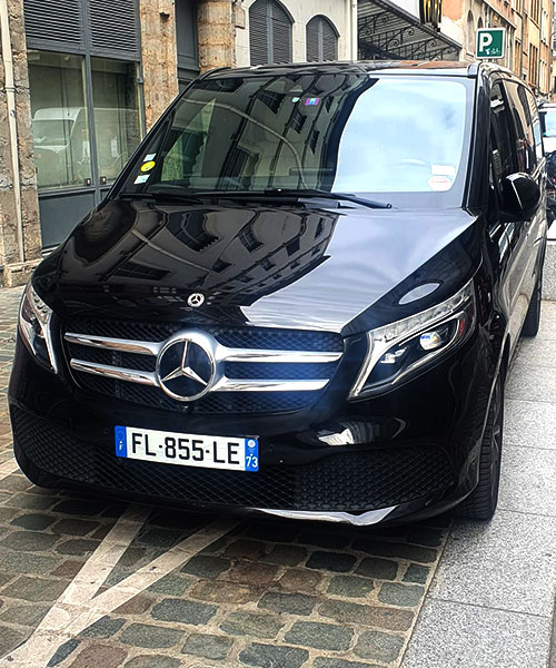 Taxi Limousine : transport VIP - location Mercedes Classe V à Lyon (69) | Rhône-Alpes