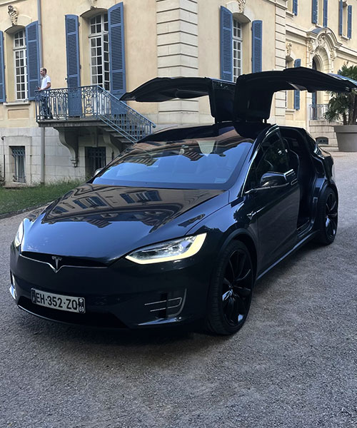 Taxi Limousine : transport VIP - location Tesla Model X à Lyon (69) | Rhône-Alpes